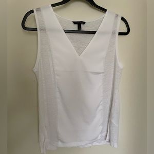 ❌SOLD❌ Banana Republic White V-Neck Tank Top Small Petite SP PS